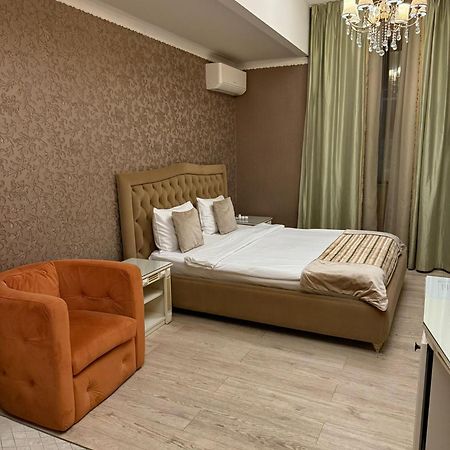 Hotel Goya Collection ทาร์กู จิอู ภายนอก รูปภาพ