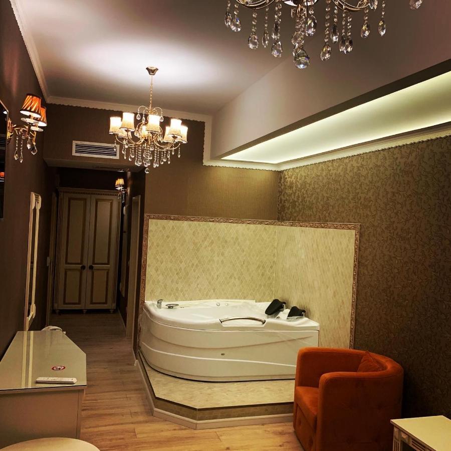 Hotel Goya Collection ทาร์กู จิอู ภายนอก รูปภาพ