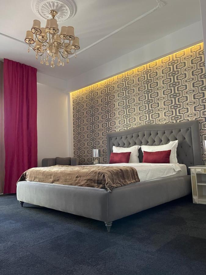 Hotel Goya Collection ทาร์กู จิอู ภายนอก รูปภาพ